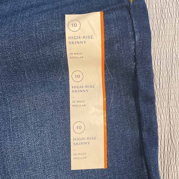 Universal Thread Jeans - Picture 2 of 3